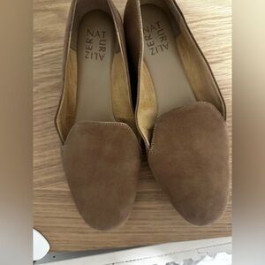 Naturalizer Women's Tan Flats